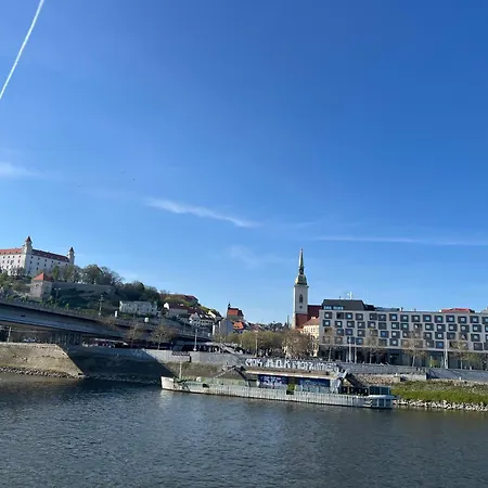 Lägenhet Trainstation Bratislava