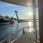 Apartment Trainstation *